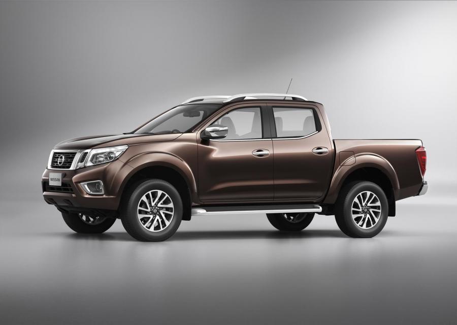  Nissan NP300 Navara Double Cab 2014 года  (TH) (фото 9 из 34)